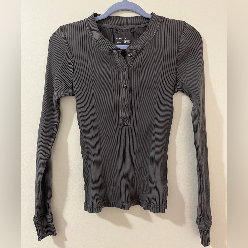 Aerie Ribbed Long Sleeve Henley, size M